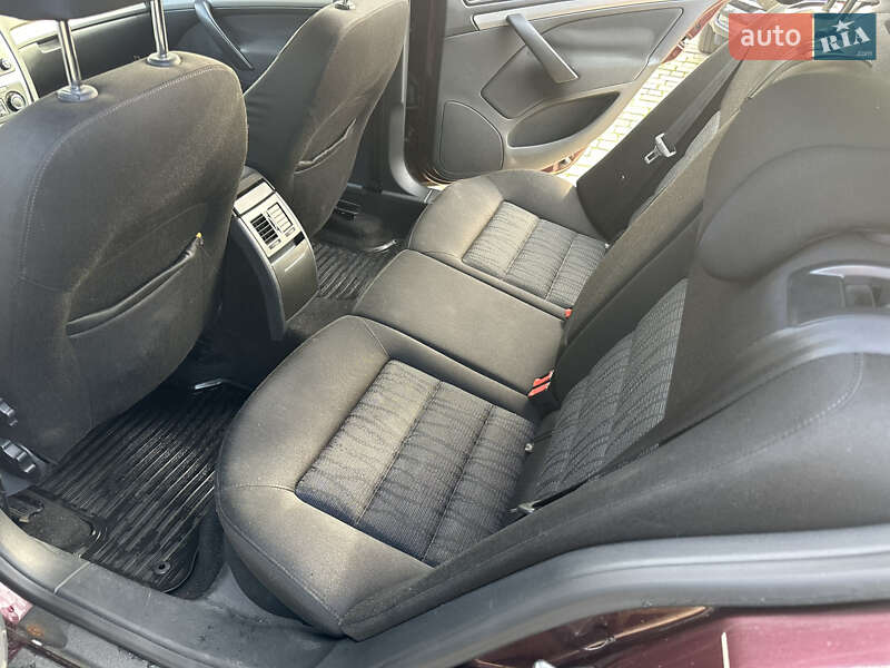 Лифтбек Skoda Octavia 2012 в Днепре