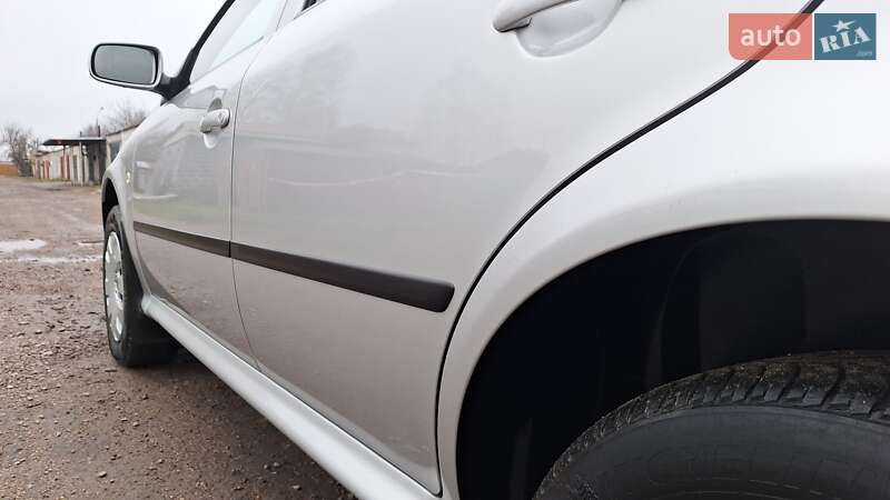 Ліфтбек Skoda Octavia 2006 в Смілі