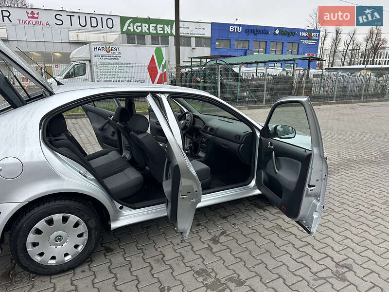 Лифтбек Skoda Octavia 2009 в Виннице