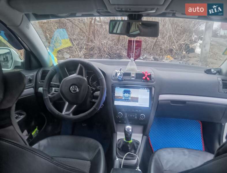 Лифтбек Skoda Octavia 2009 в Житомире