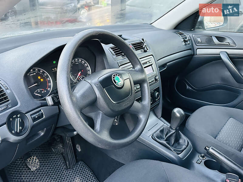 Універсал Skoda Octavia 2011 в Харкові