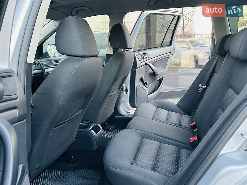 Універсал Skoda Octavia 2011 в Харкові