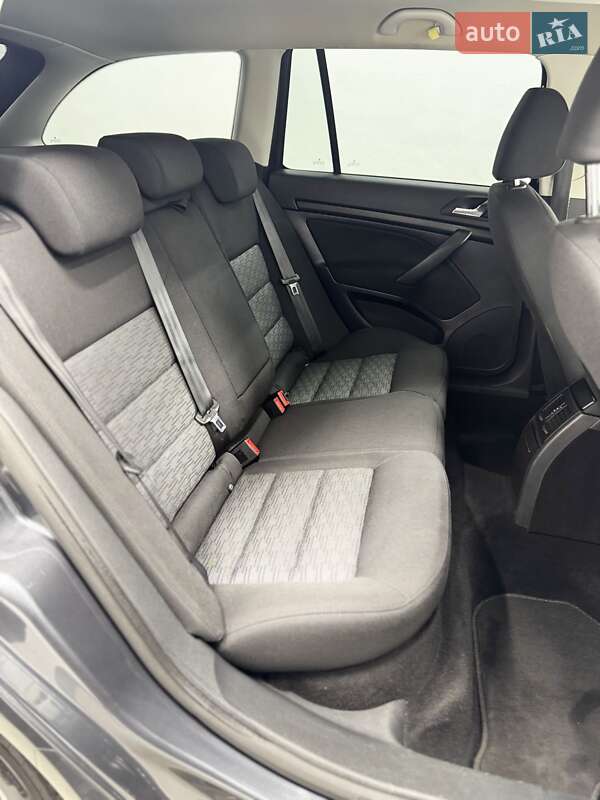 Универсал Skoda Octavia 2011 в Стрые