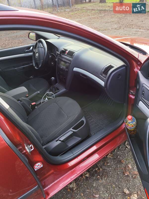 Универсал Skoda Octavia 2005 в Смеле