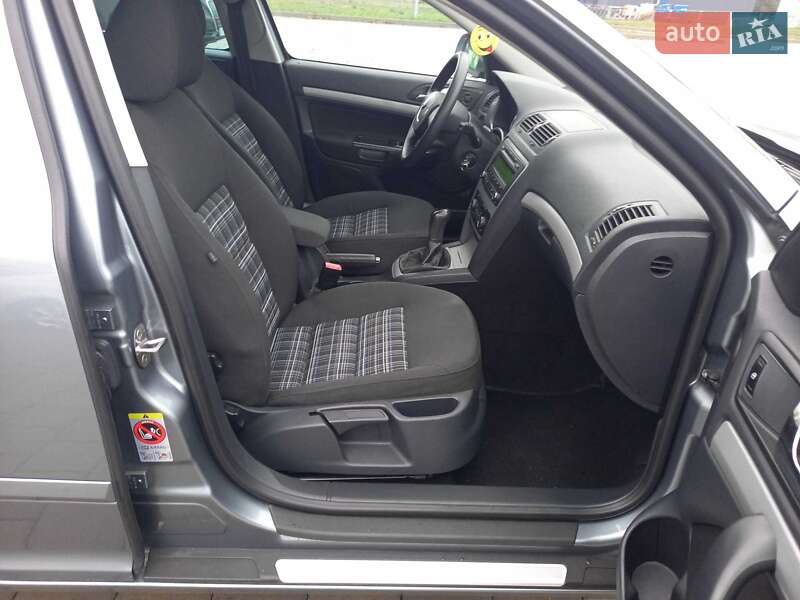 Универсал Skoda Octavia 2012 в Черкассах