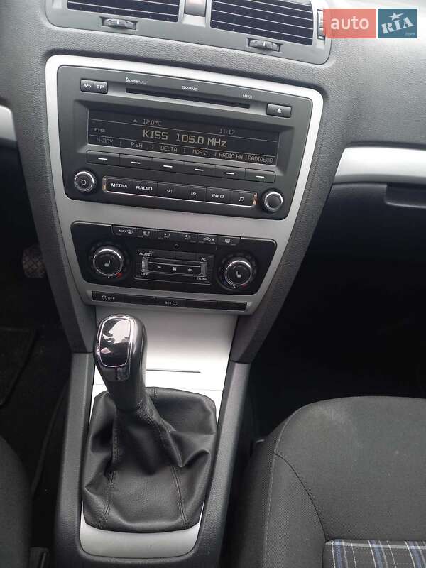 Универсал Skoda Octavia 2012 в Черкассах