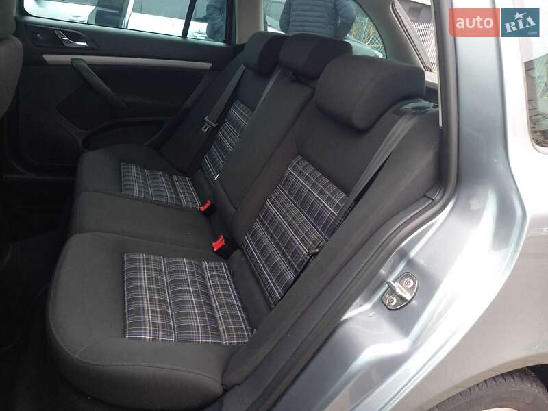 Универсал Skoda Octavia 2012 в Черкассах