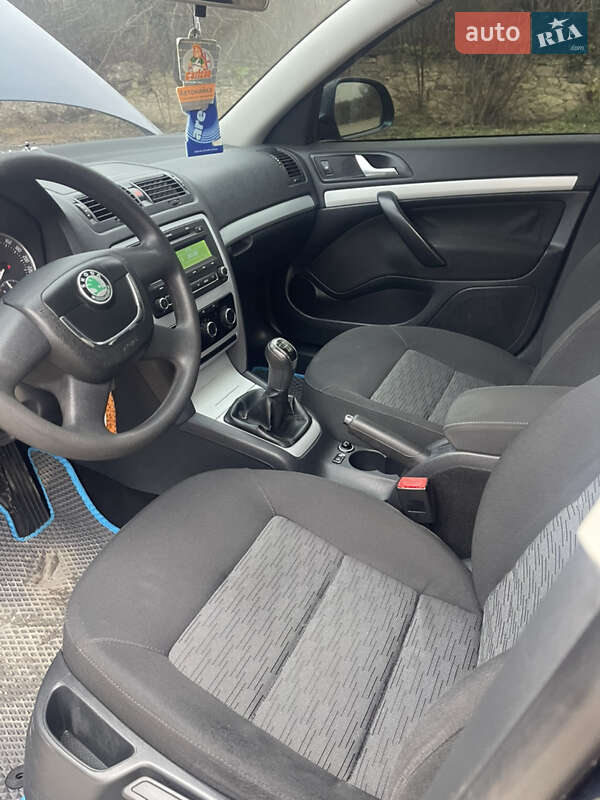 Лифтбек Skoda Octavia 2011 в Шаргороде