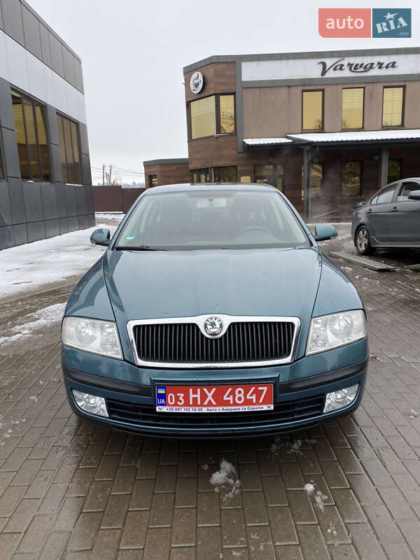 Лифтбек Skoda Octavia 2008 в Ровно