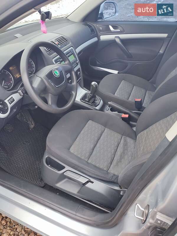 Лифтбек Skoda Octavia 2010 в Ивано-Франковске