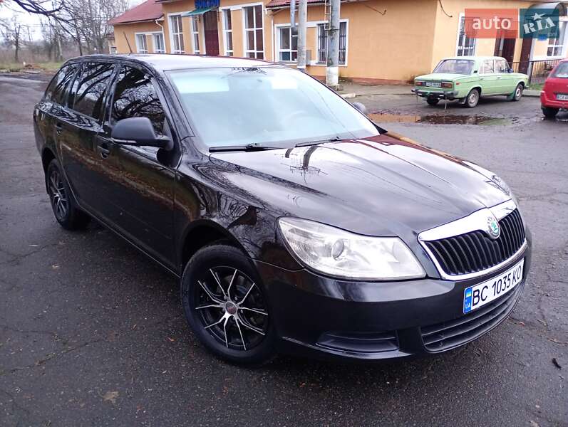 Универсал Skoda Octavia 2012 в Каменке фото 4 Универсал Skoda Octavia 2012 в Каменке