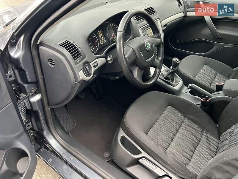 Ліфтбек Skoda Octavia 2011 в Луцьку
