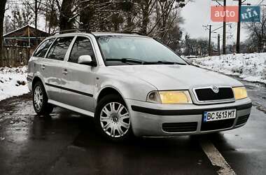 Универсал Skoda Octavia 2001 в Львове