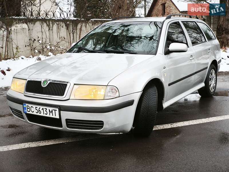 Универсал Skoda Octavia 2001 в Львове