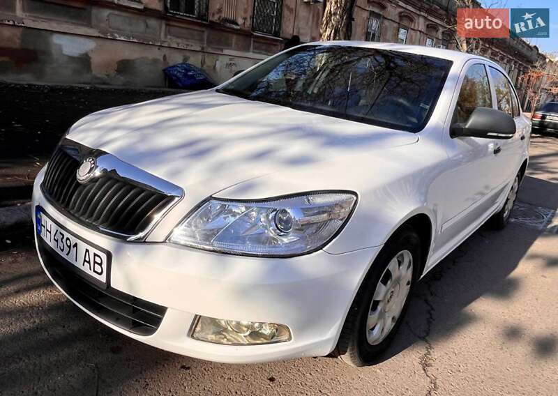 Ліфтбек Skoda Octavia 2012 в Сараті