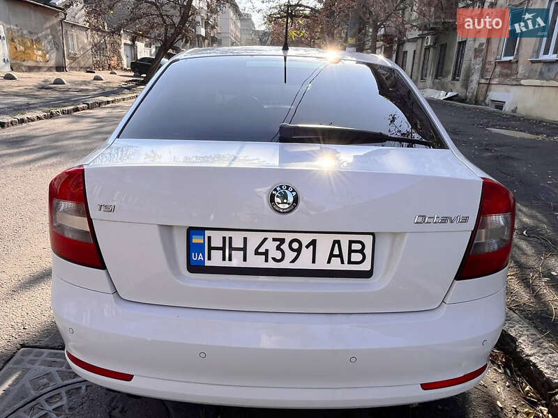 Ліфтбек Skoda Octavia 2012 в Сараті