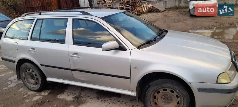Универсал Skoda Octavia 2004 в Львове
