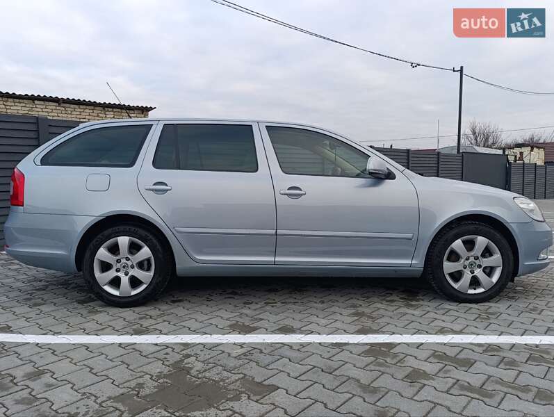 Универсал Skoda Octavia 2009 в Дубно