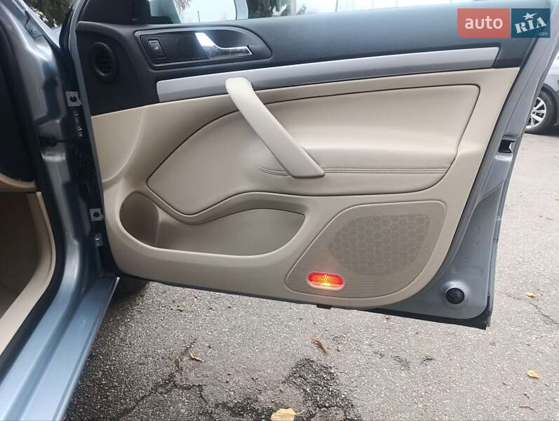 Универсал Skoda Octavia 2009 в Дубно