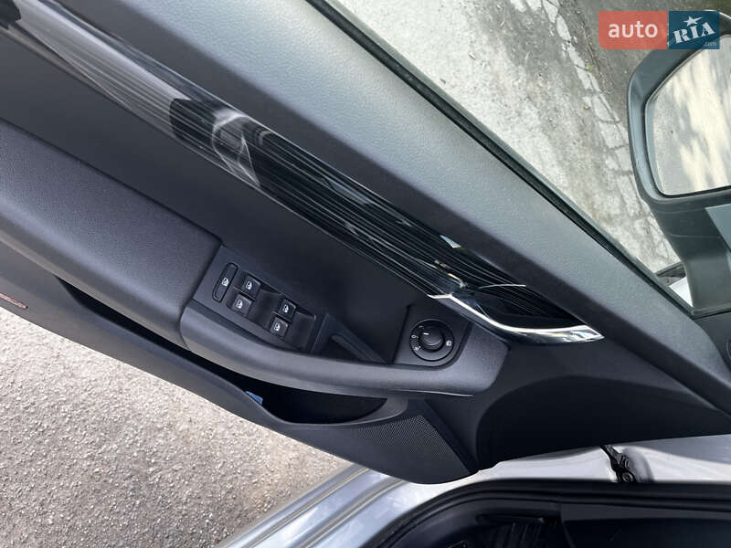 Универсал Skoda Octavia 2019 в Киеве фото 6 Универсал Skoda Octavia 2019 в Киеве
