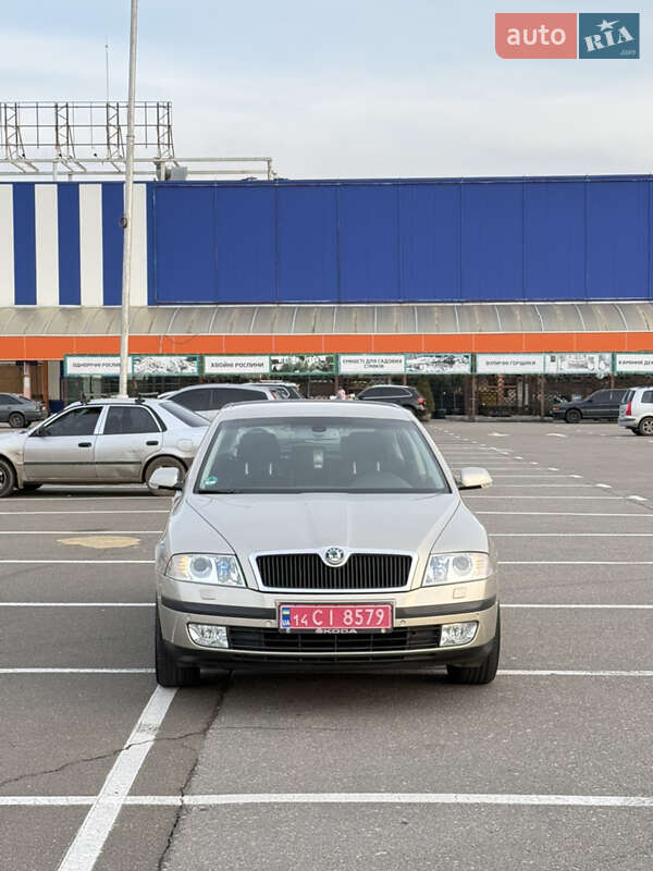 Лифтбек Skoda Octavia 2006 в Одессе