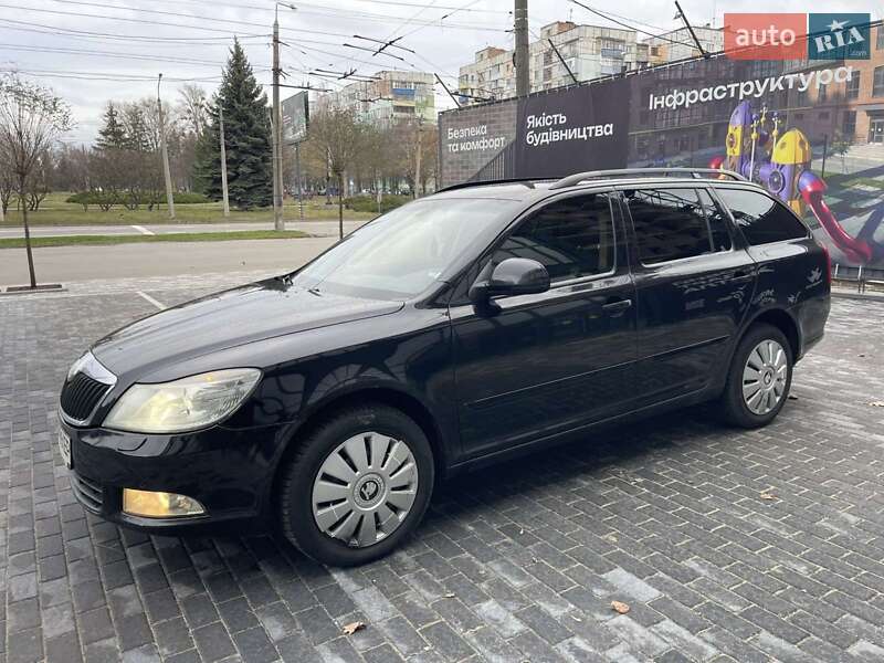 Універсал Skoda Octavia 2009 в Полтаві