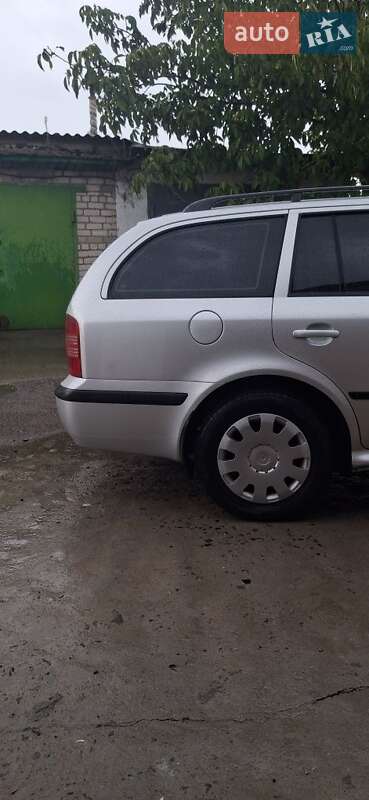 Универсал Skoda Octavia 2001 в Николаеве
