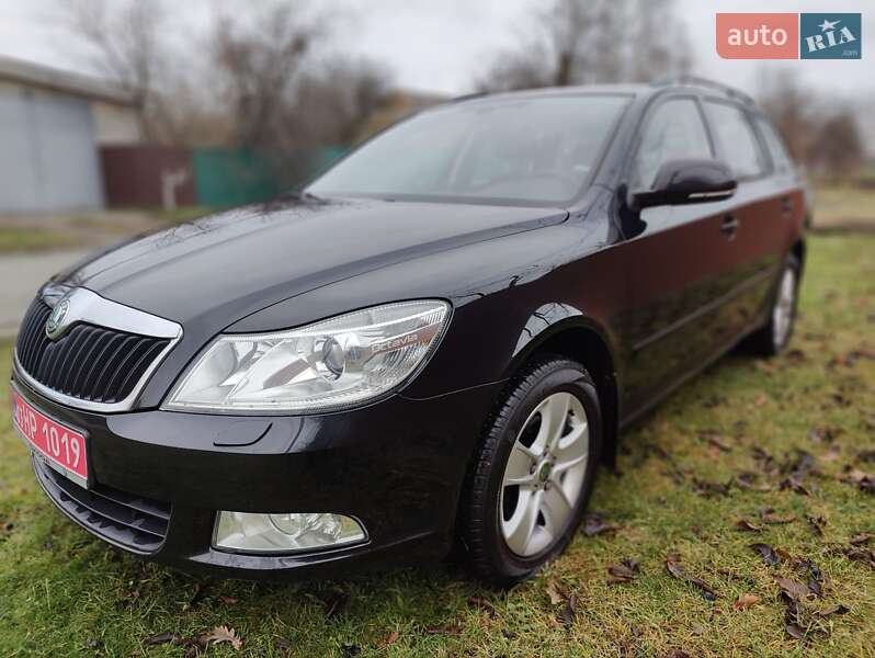 Универсал Skoda Octavia 2010 в Киеве фото 8 Универсал Skoda Octavia 2010 в Киеве