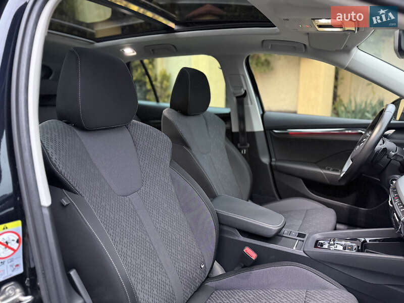 Универсал Skoda Octavia 2020 в Ужгороде