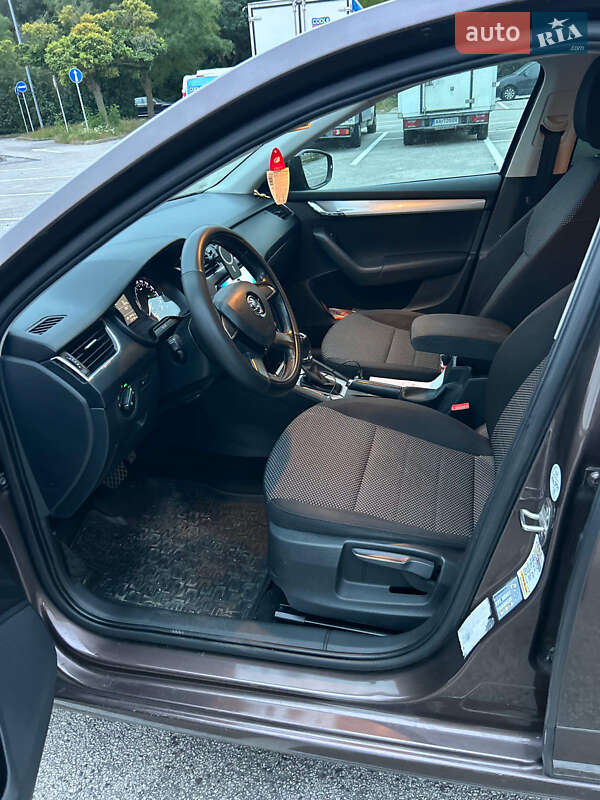 Ліфтбек Skoda Octavia 2014 в Сваляві