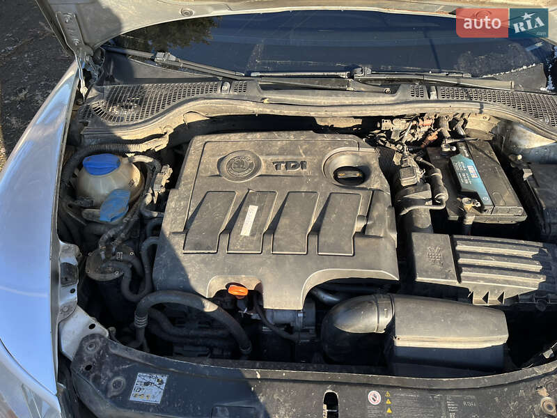 Универсал Skoda Octavia 2010 в Попельне