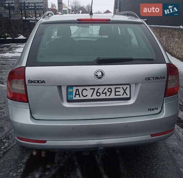 Універсал Skoda Octavia 2009 в Луцьку