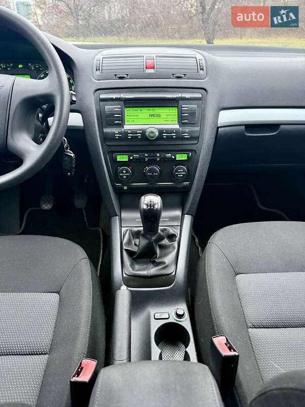 Лифтбек Skoda Octavia 2007 в Днепре