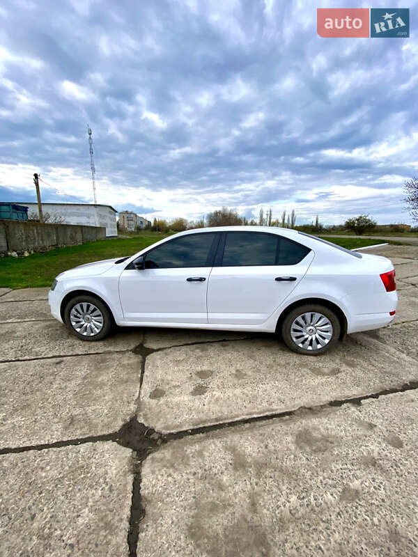 Лифтбек Skoda Octavia 2016 в Новом Буге