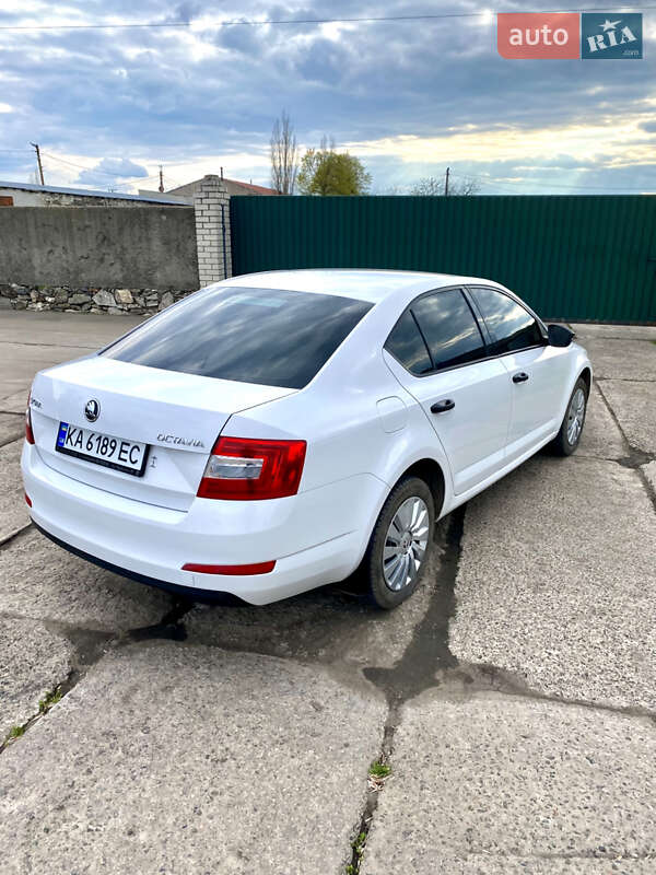 Лифтбек Skoda Octavia 2016 в Новом Буге