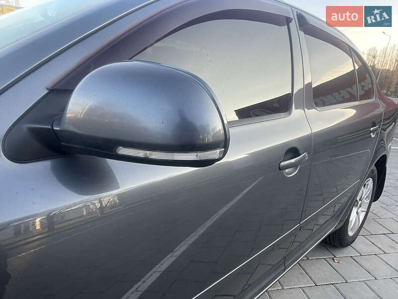 Лифтбек Skoda Octavia 2011 в Черкассах