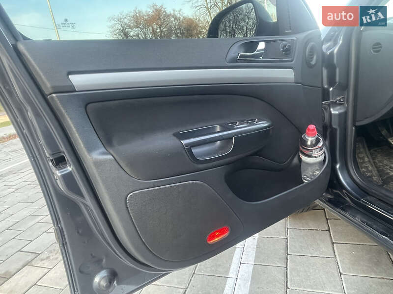 Лифтбек Skoda Octavia 2011 в Черкассах