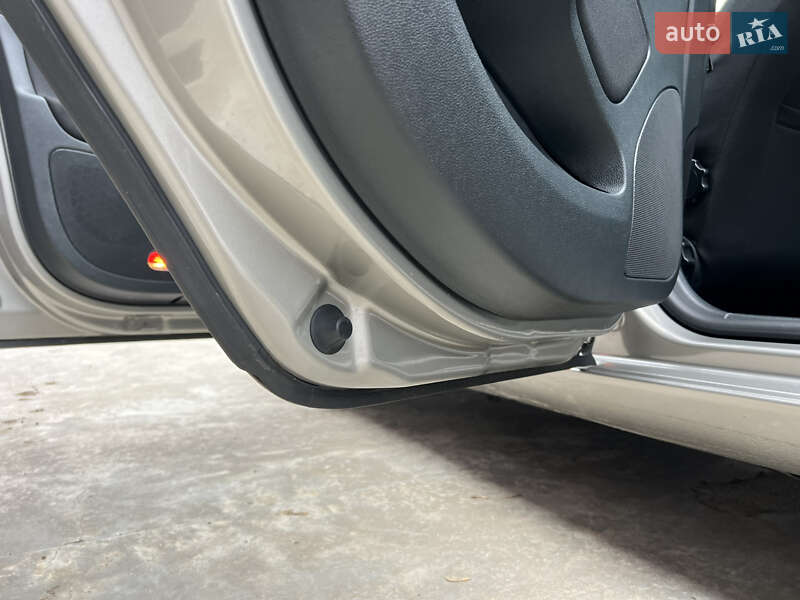 Универсал Skoda Octavia 2010 в Лубнах фото 68 Универсал Skoda Octavia 2010 в Лубнах