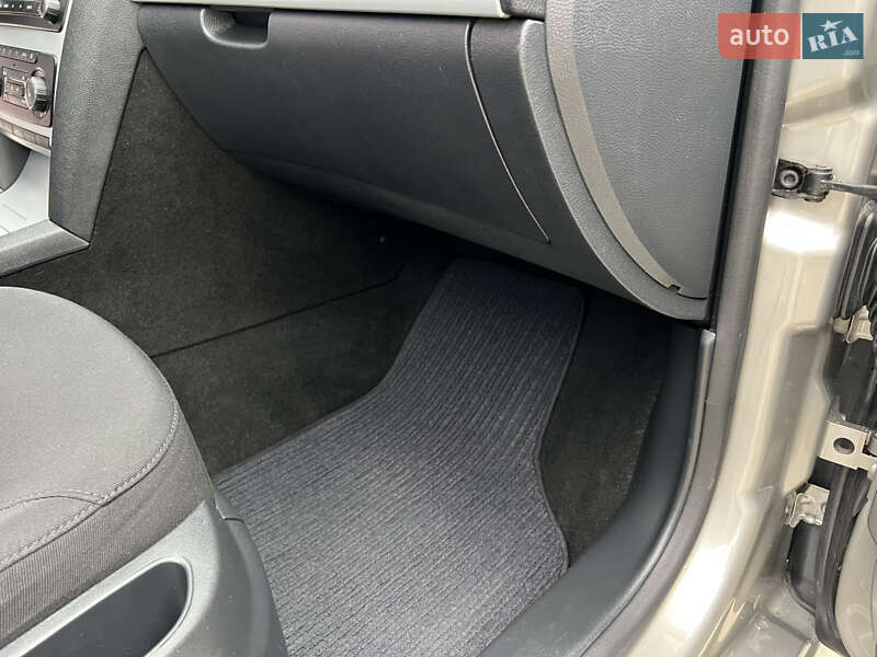 Универсал Skoda Octavia 2010 в Лубнах фото 78 Универсал Skoda Octavia 2010 в Лубнах