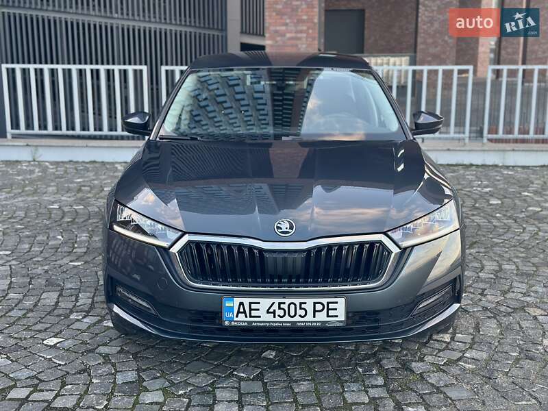 Лифтбек Skoda Octavia 2021 в Днепре