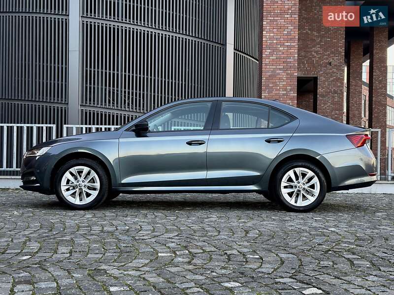 Лифтбек Skoda Octavia 2021 в Днепре