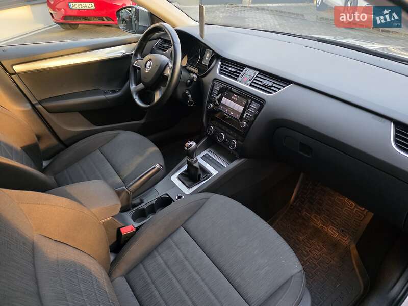 Ліфтбек Skoda Octavia 2015 в Коломиї