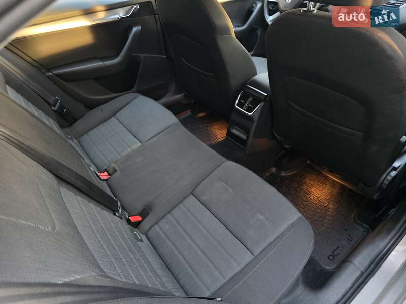 Ліфтбек Skoda Octavia 2015 в Коломиї