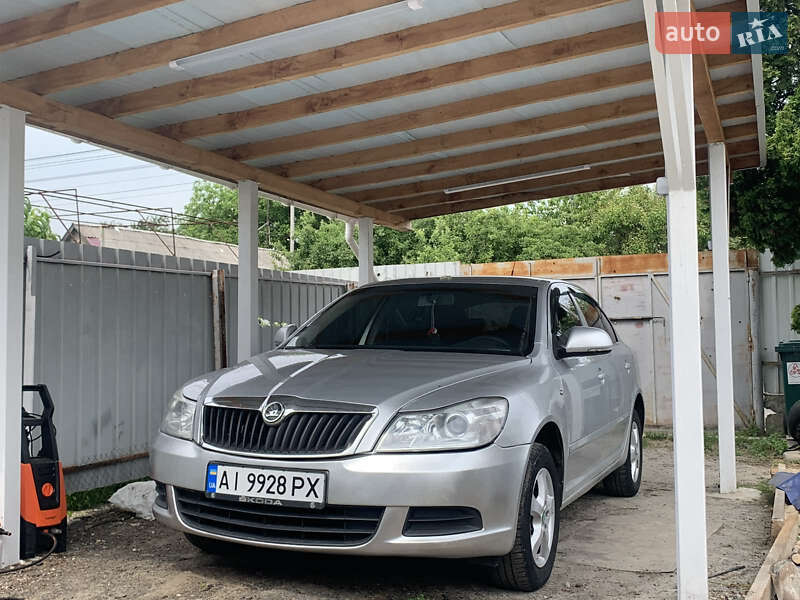 Ліфтбек Skoda Octavia 2010 в Бучі
