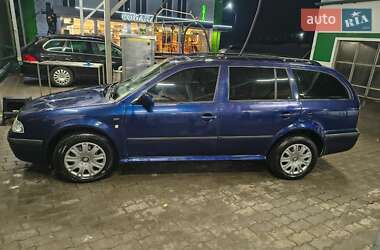 Універсал Skoda Octavia 2002 в Володимирі