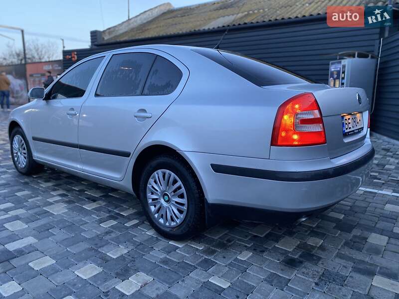 Лифтбек Skoda Octavia 2006 в Николаеве