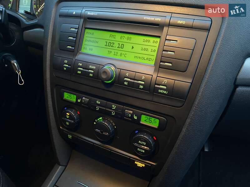 Лифтбек Skoda Octavia 2006 в Николаеве