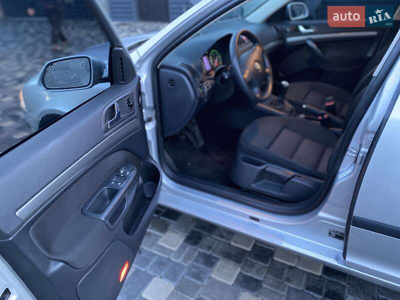 Лифтбек Skoda Octavia 2006 в Николаеве