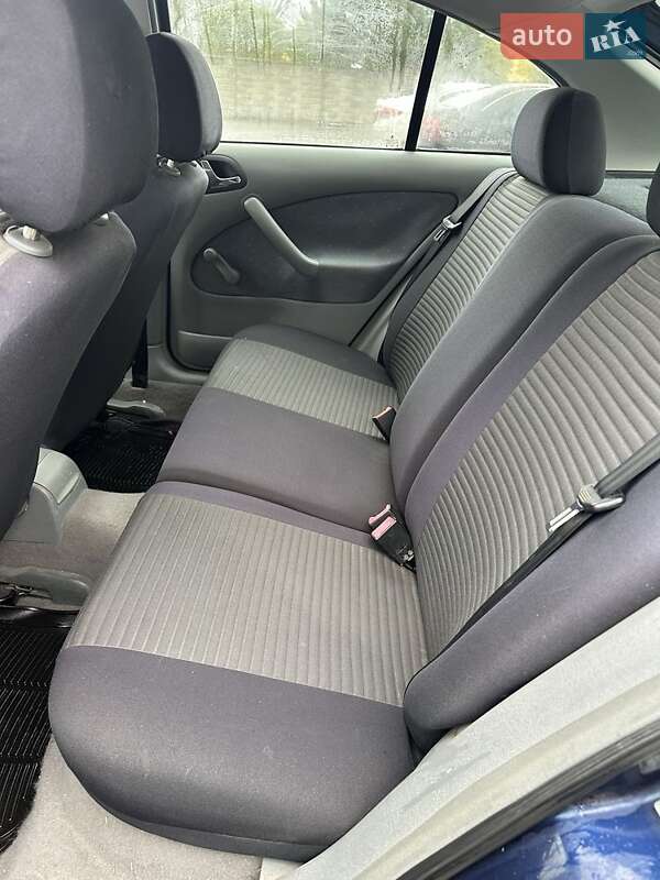 Ліфтбек Skoda Octavia 2001 в Рівному