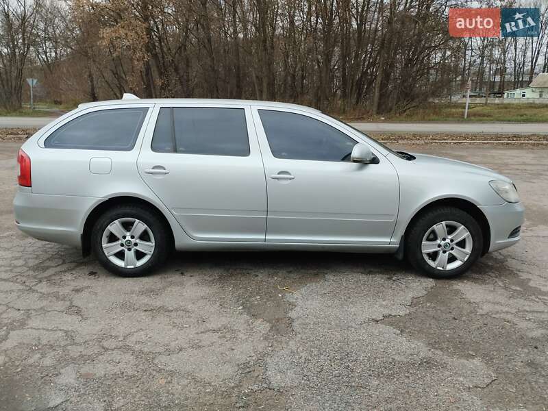 Универсал Skoda Octavia 2012 в Мене фото 4 Универсал Skoda Octavia 2012 в Мене